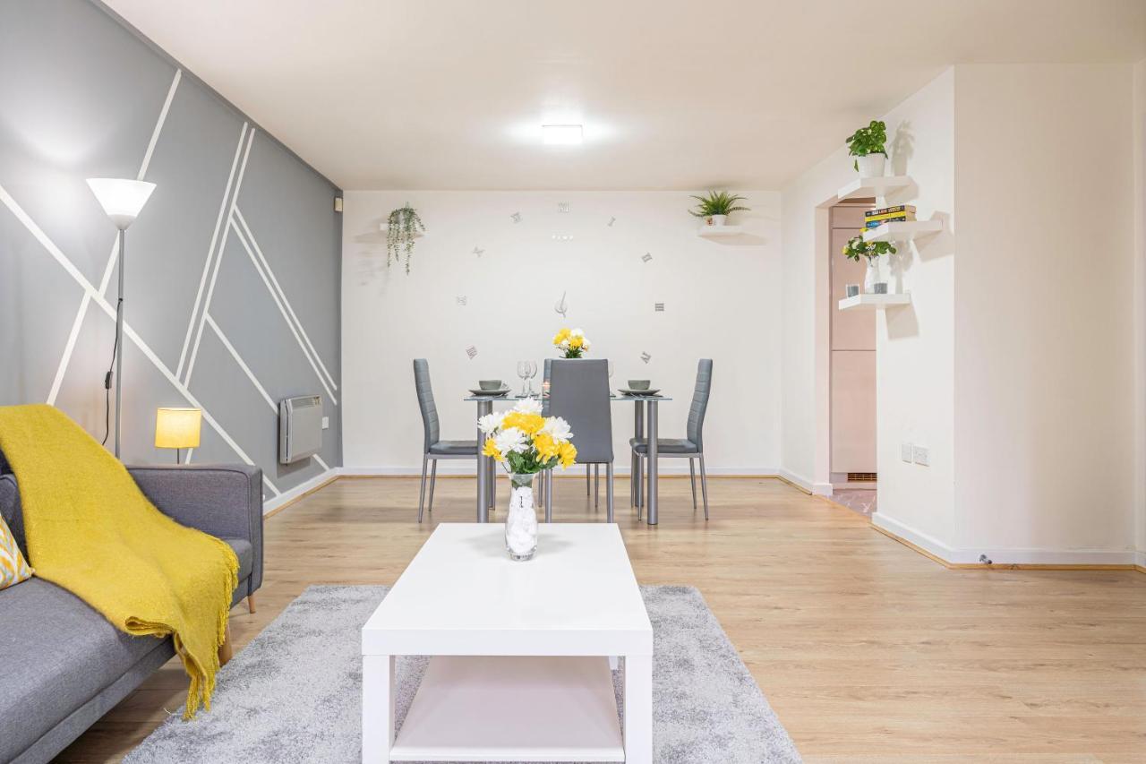 Riley House Spacious City Apartment Κόβεντρι Εξωτερικό φωτογραφία