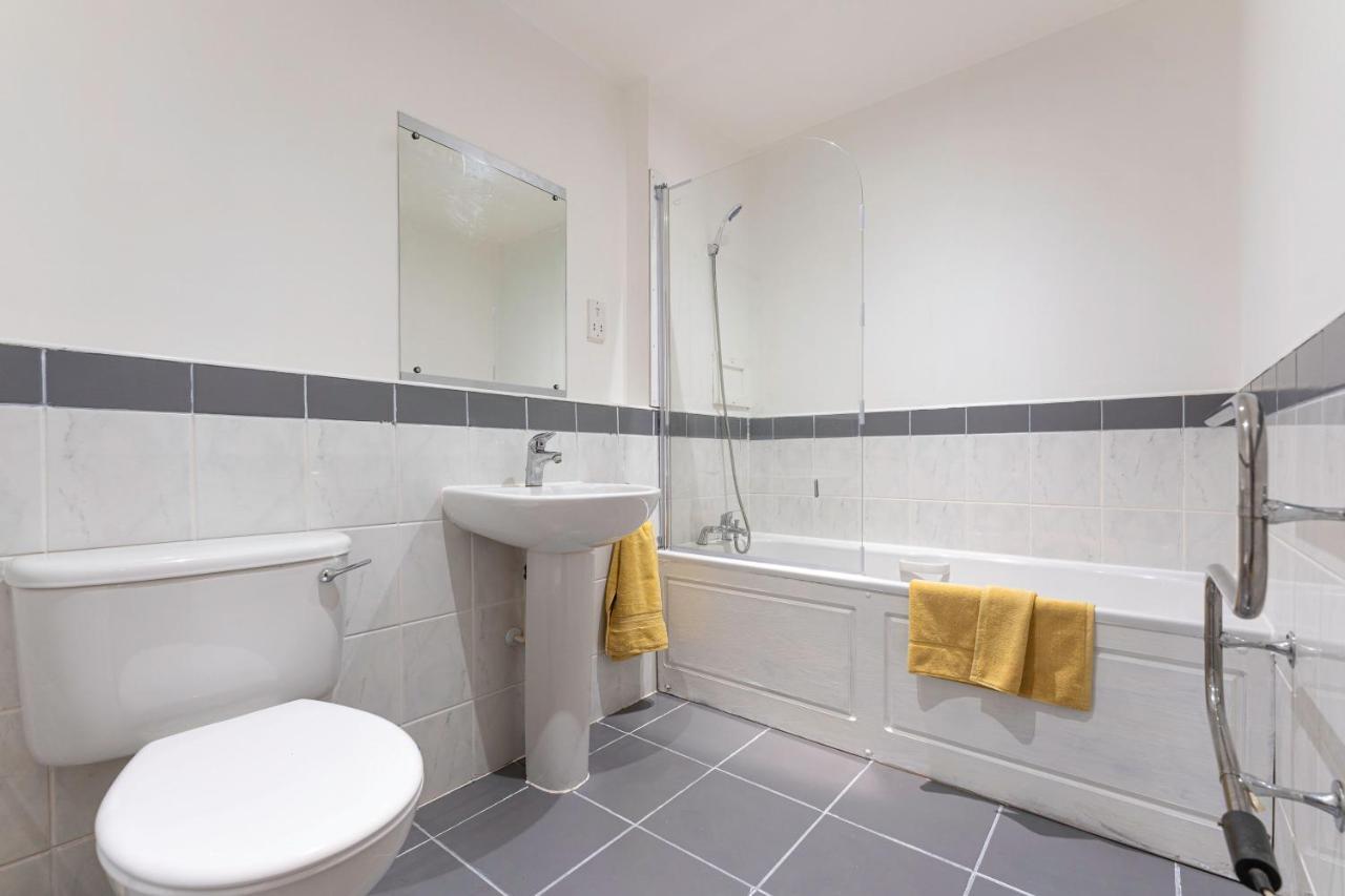 Riley House Spacious City Apartment Κόβεντρι Εξωτερικό φωτογραφία